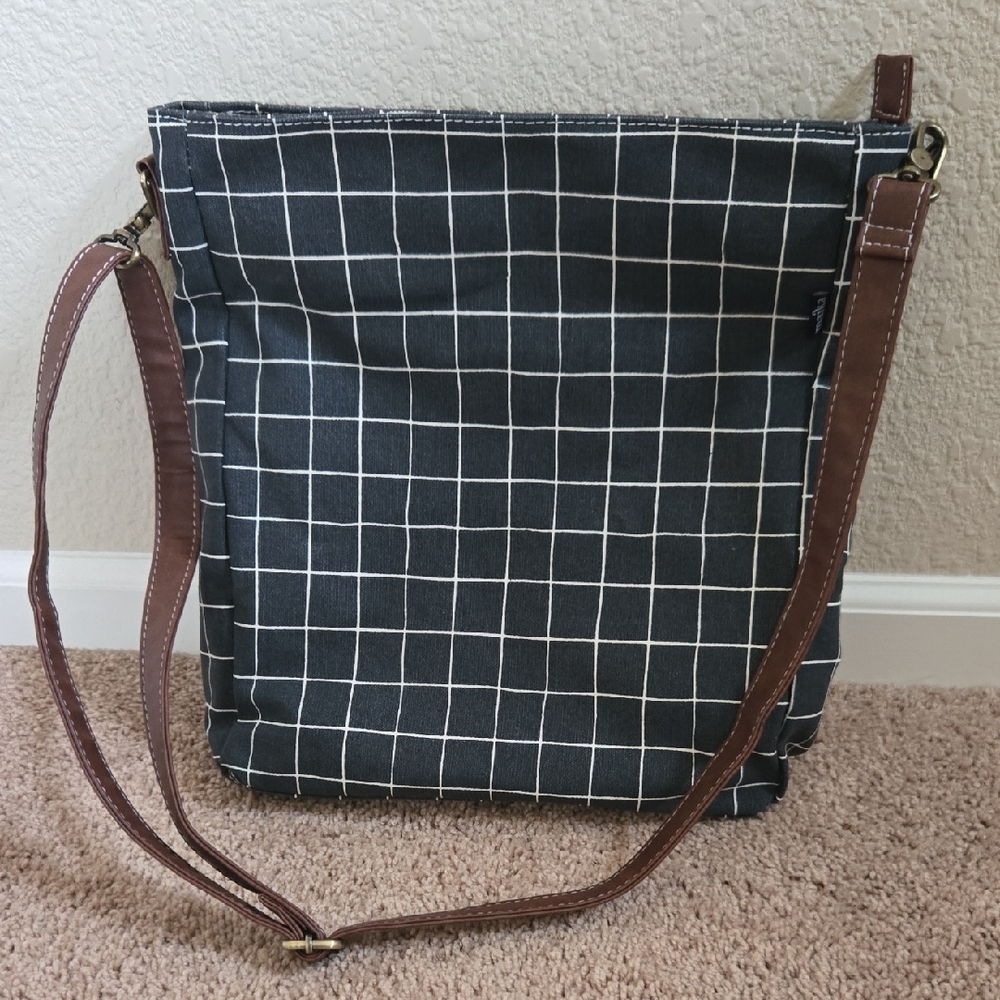 Maika Belvedere Large Crossbody Bag